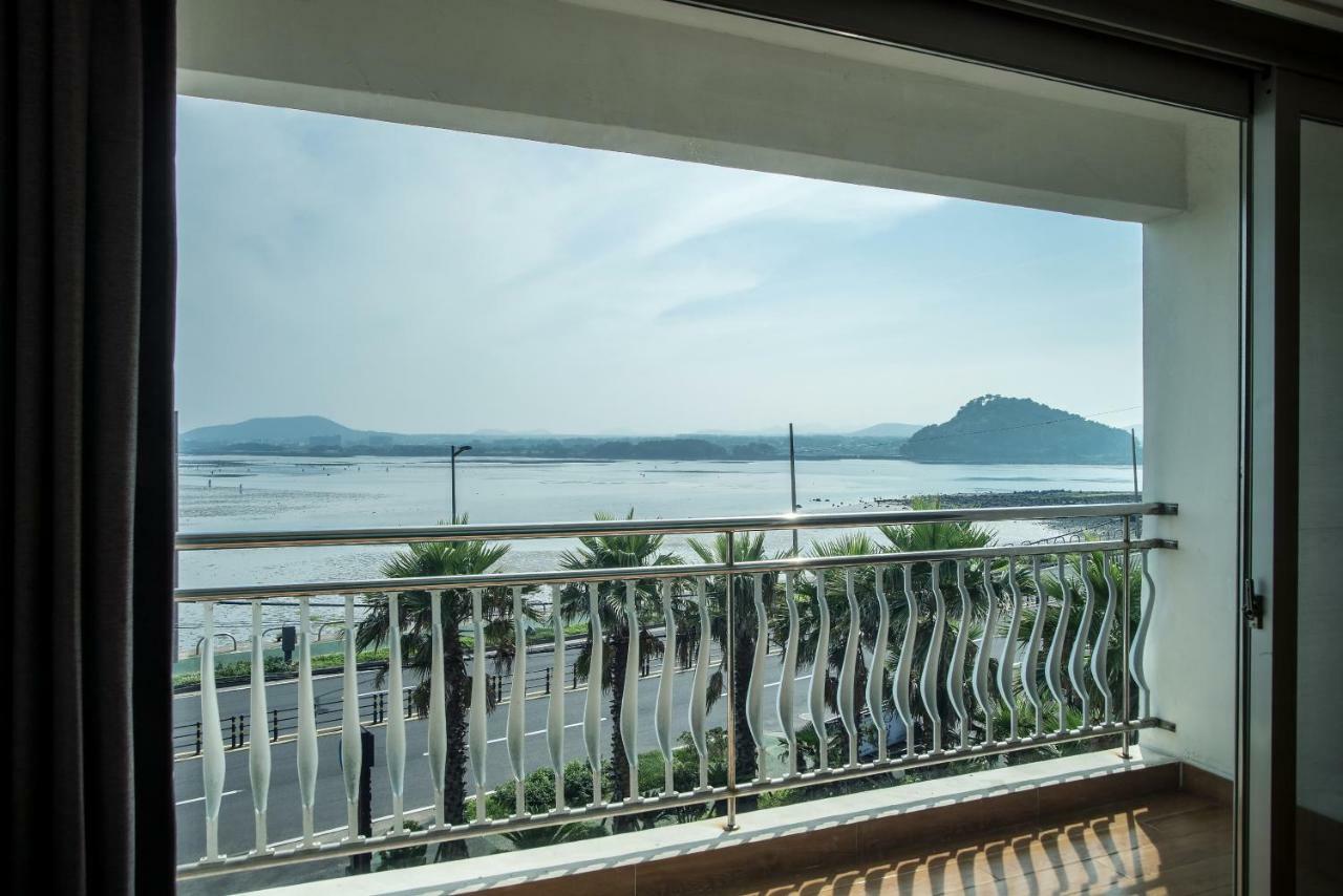 Breeze Bay Hotel Seogwipo Exterior foto