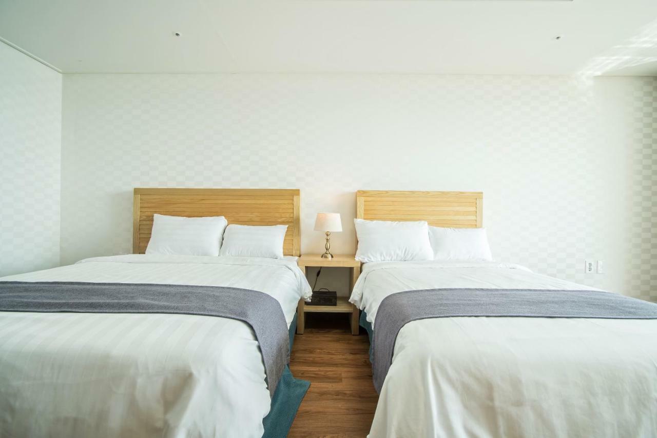 Breeze Bay Hotel Seogwipo Exterior foto